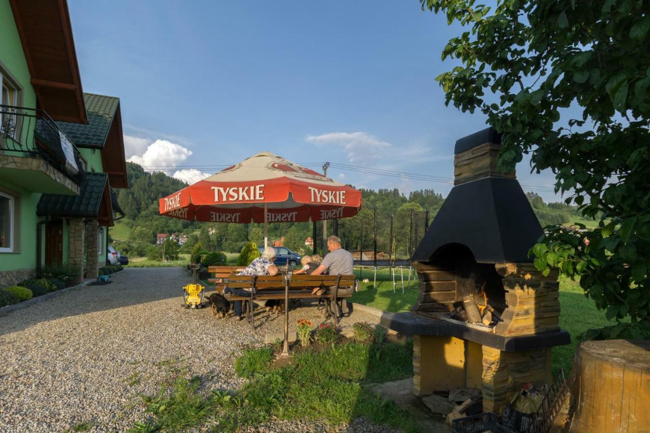 Hotel Zielone Zacisze Krościenko Exterior foto